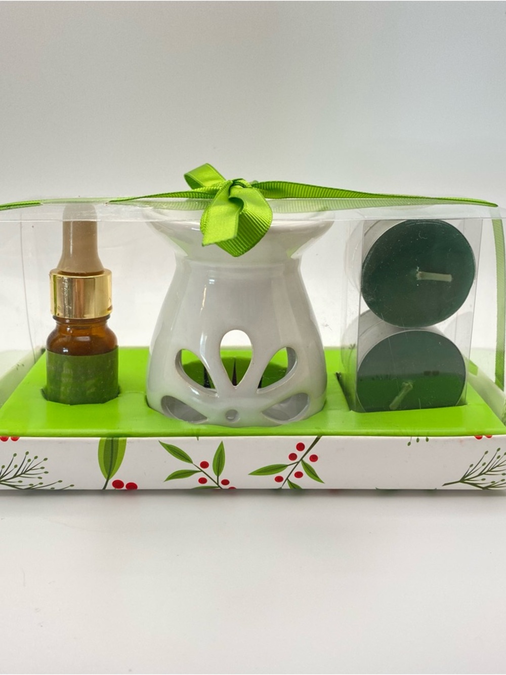Pier 1 Ceramic Oil Warmer Gift Set w Green Tealight Candles Holiday Flower Scent